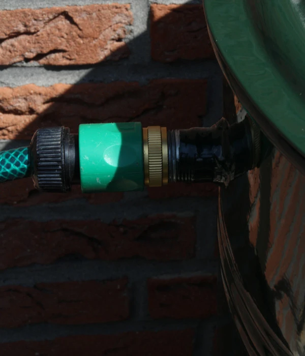 RENNER Metall-Regentonne Inkl. Steckanschluss, 150 L, Dunkelgrün 14 RENNER Metall-Regentonne Inkl. Steckanschluss, 150 L, Dunkelgrün – Bild 12