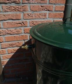 RENNER Metall-Regentonne Inkl. Steckanschluss, 150 L, Dunkelgrün 28 RENNER Metall-Regentonne Inkl. Steckanschluss, 150 L, Dunkelgrün -Dehner 6609481 WE DE 005 RegenwasserSammeltonnemitSteckanschlussca150l