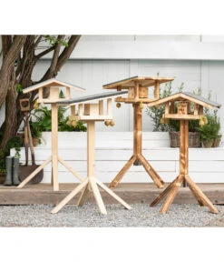 Dehner Natura Futterhaus Karwendel, Natur, Inkl. Ständer, Ca. B84,3/H127,2/T84,3 Cm 16 Dehner Natura Futterhaus Karwendel, Natur, Inkl. Ständer, Ca. B84,3/H127,2/T84,3 Cm -Dehner 6622872 6622898 6622906 6622922 WE MO 002 NVHRofanKarwendel