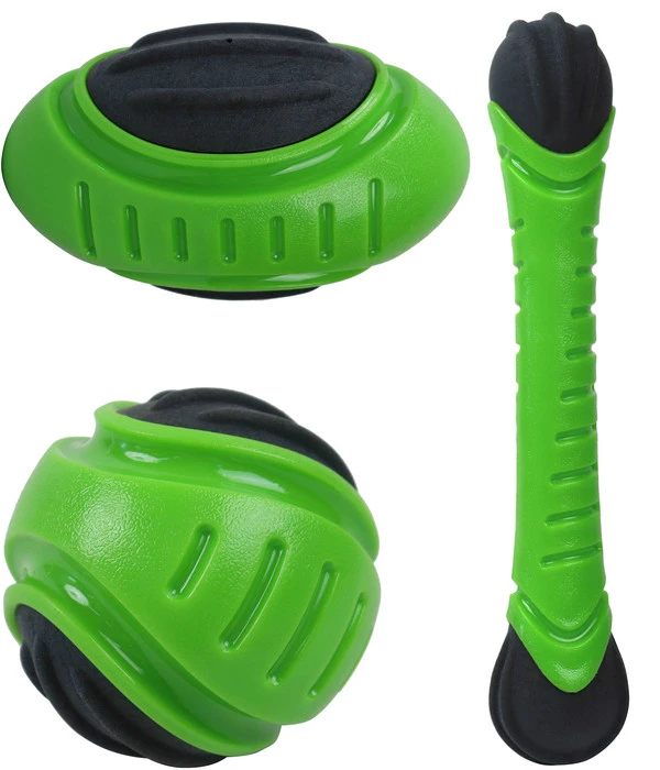 Dehner Wild Nature Hundespielzeug Set Green Football, Stick & Ball, M 3 Dehner Wild Nature Hundespielzeug Set Green Football, Stick & Ball, M